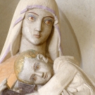 La Virgen del claustro ; escultura de Henri Charlier