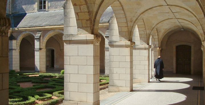 pequeño claustro de solesmes