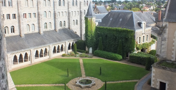 gran claustro de solesmes